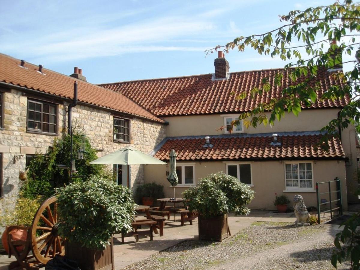 Moors Inn Appleton le Moors Exterior foto